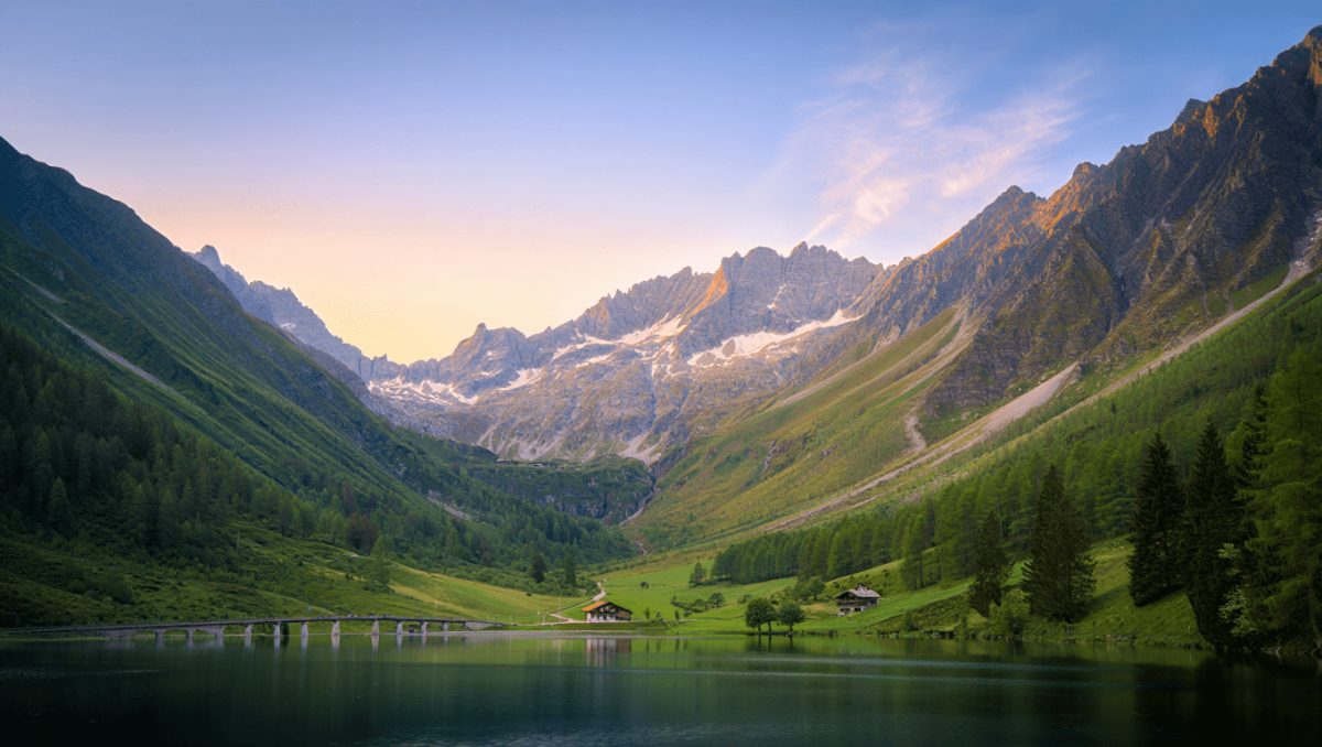 Les montagnes majestueuses du Piémont