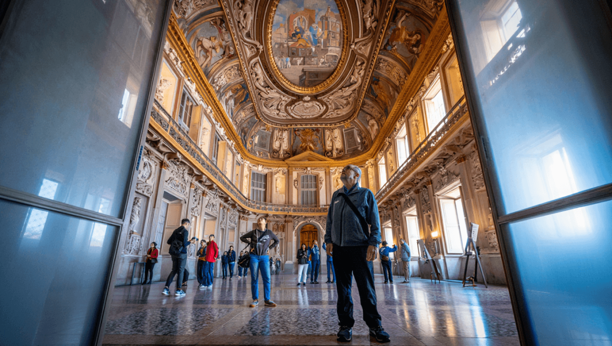 Découverte du Salone Borromini à la bibliothèque Vallicelliana : un voyage dans l’histoire et le patrimoine